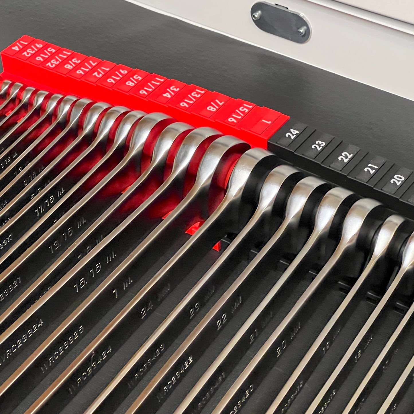 Metric 6mm - 24mm (19 piece) Space Efficient Modular Wrench Organizer (no skip sizes)