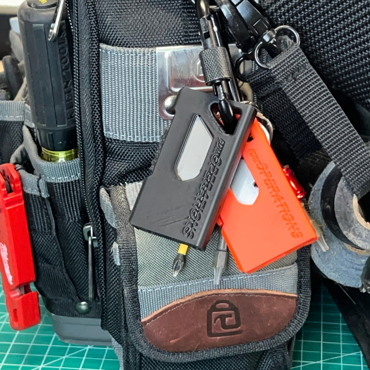 Utility Blade Case | Compact Holder for Utility/Box Cutter Blades